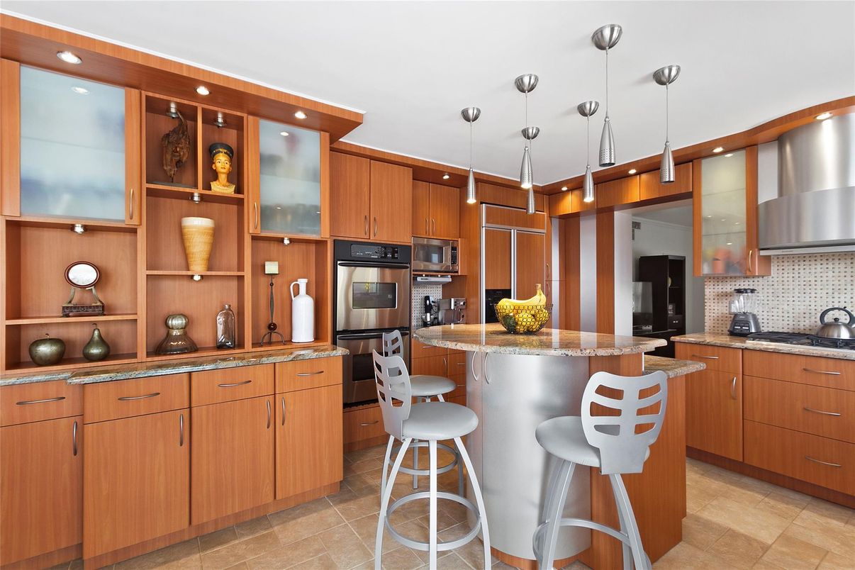 Interior, Kitchen, Pendant Lights, Recessed Lighting, Stainless Steel Appliances