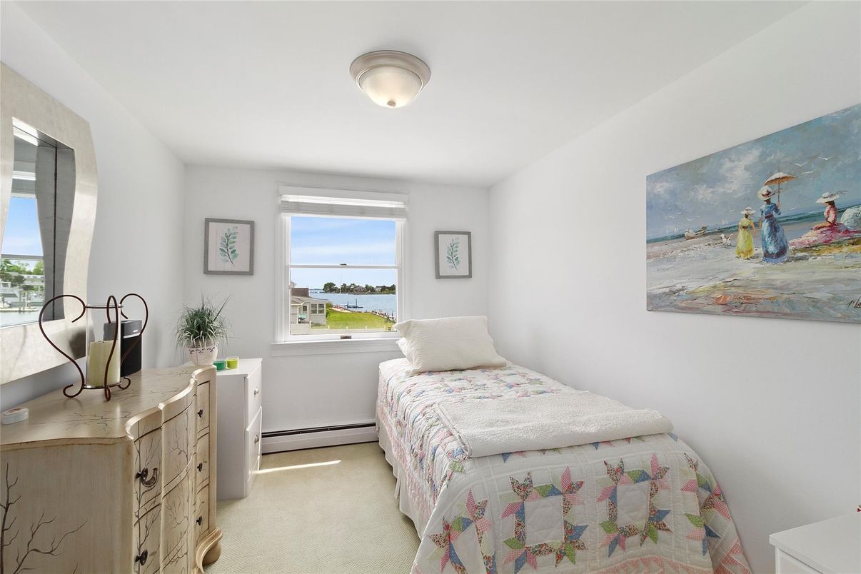 Bedroom, Interior, Water