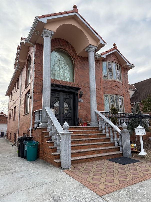 Exterior, Facade, Brick Facade, Mediterranean