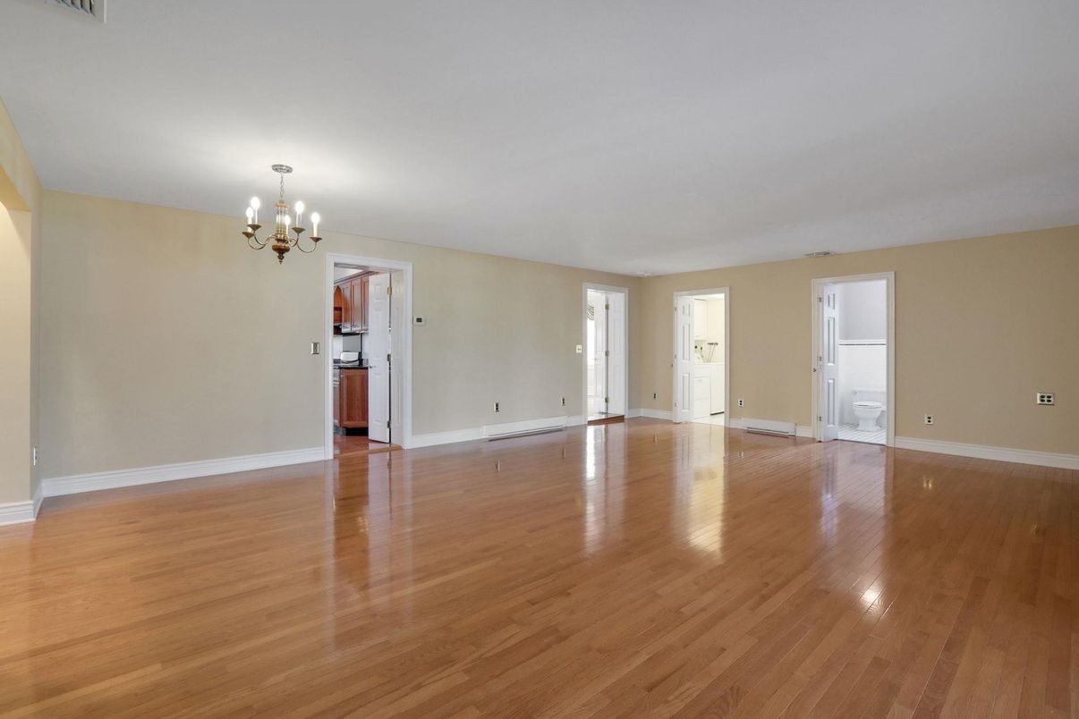 Chandelier, Empty room, Interior, Wood Texture Flooring