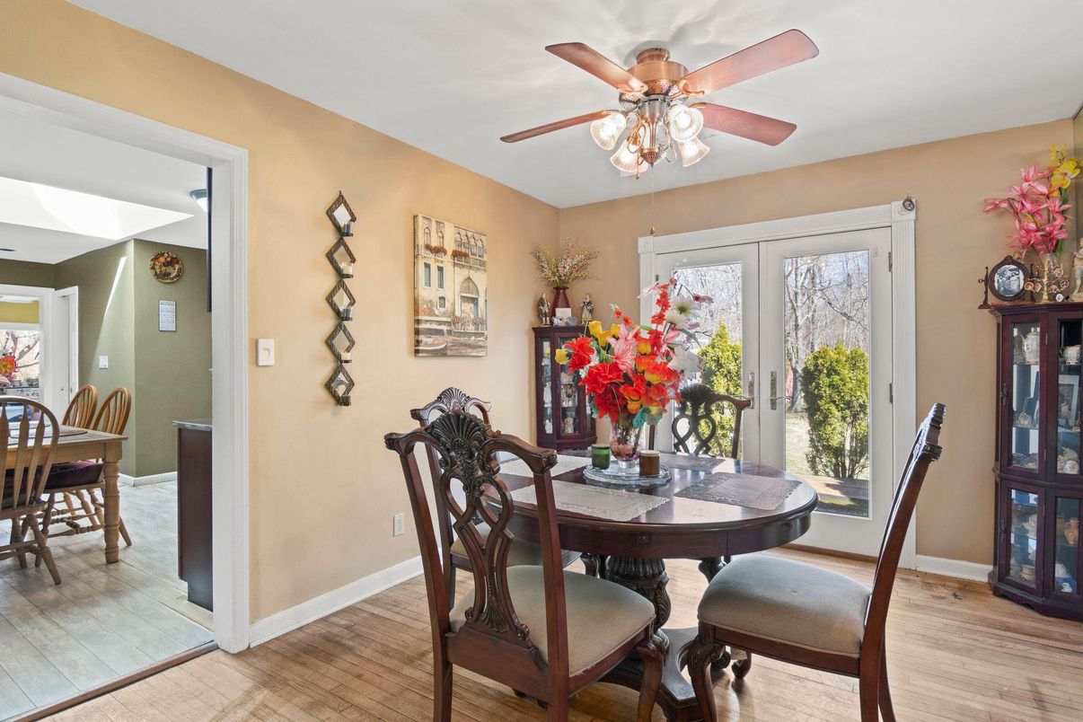 Dining room, Interior, Wood Texture Flooring