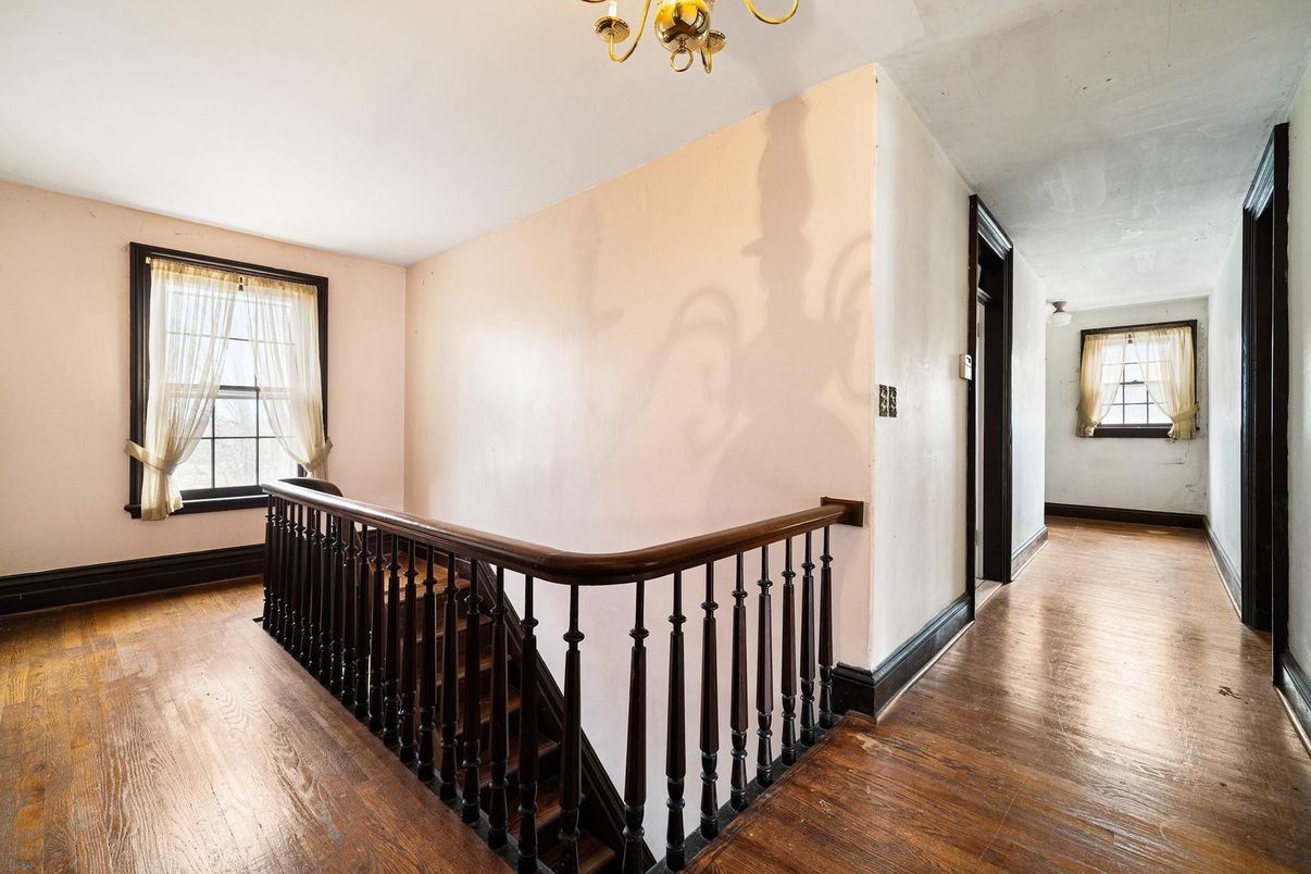 Chandelier, Interior, Wood Texture Flooring
