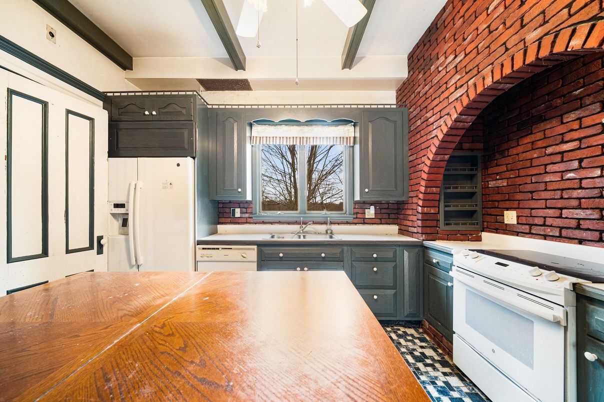 Interior, Kitchen, Stone Walls