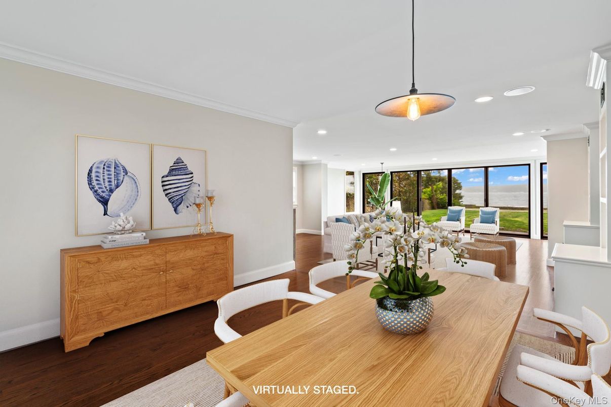 Dining room, Interior, Pendant Lights, Recessed Lighting, Water, Wood Texture Flooring