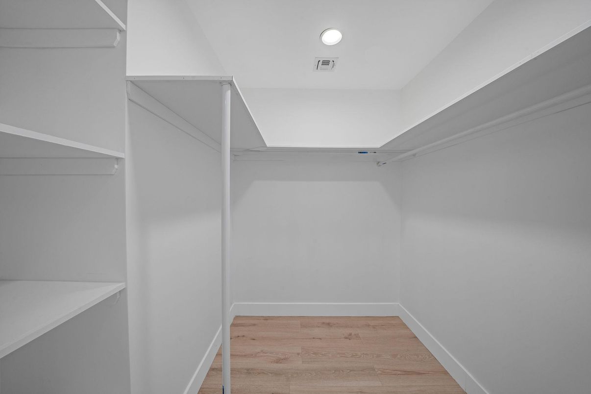 Interior, Walk-in Closets, Wood Texture Flooring