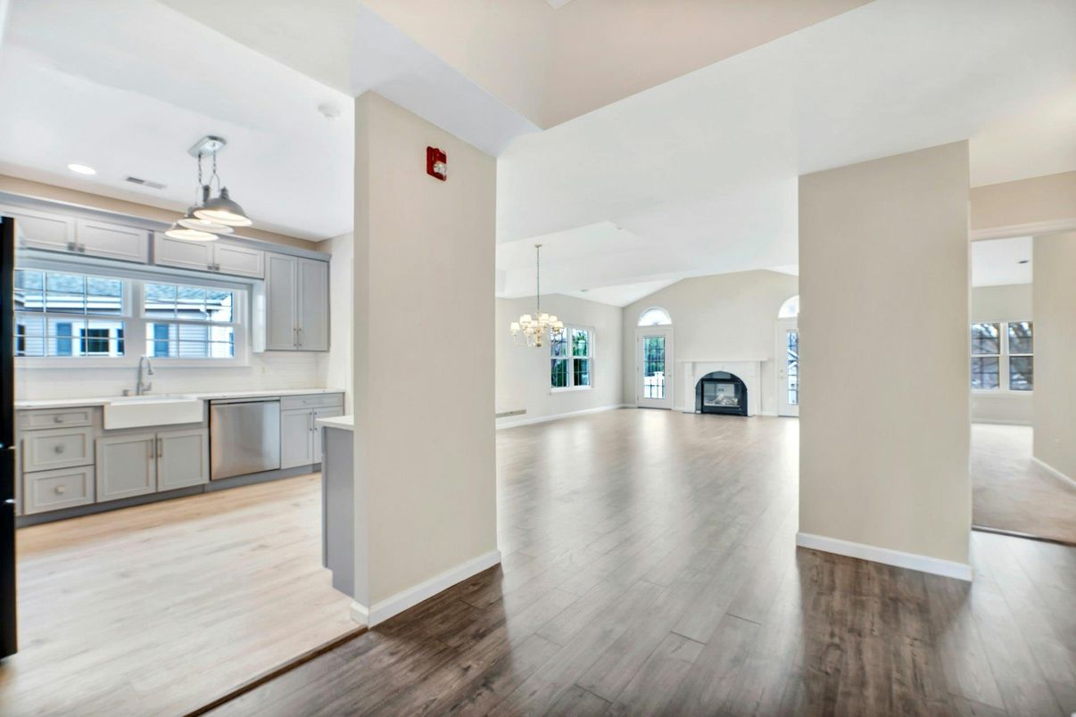 Chandelier, Interior, Kitchen, Pendant Lights, Recessed Lighting, Stainless Steel Appliances, Wood Texture Flooring