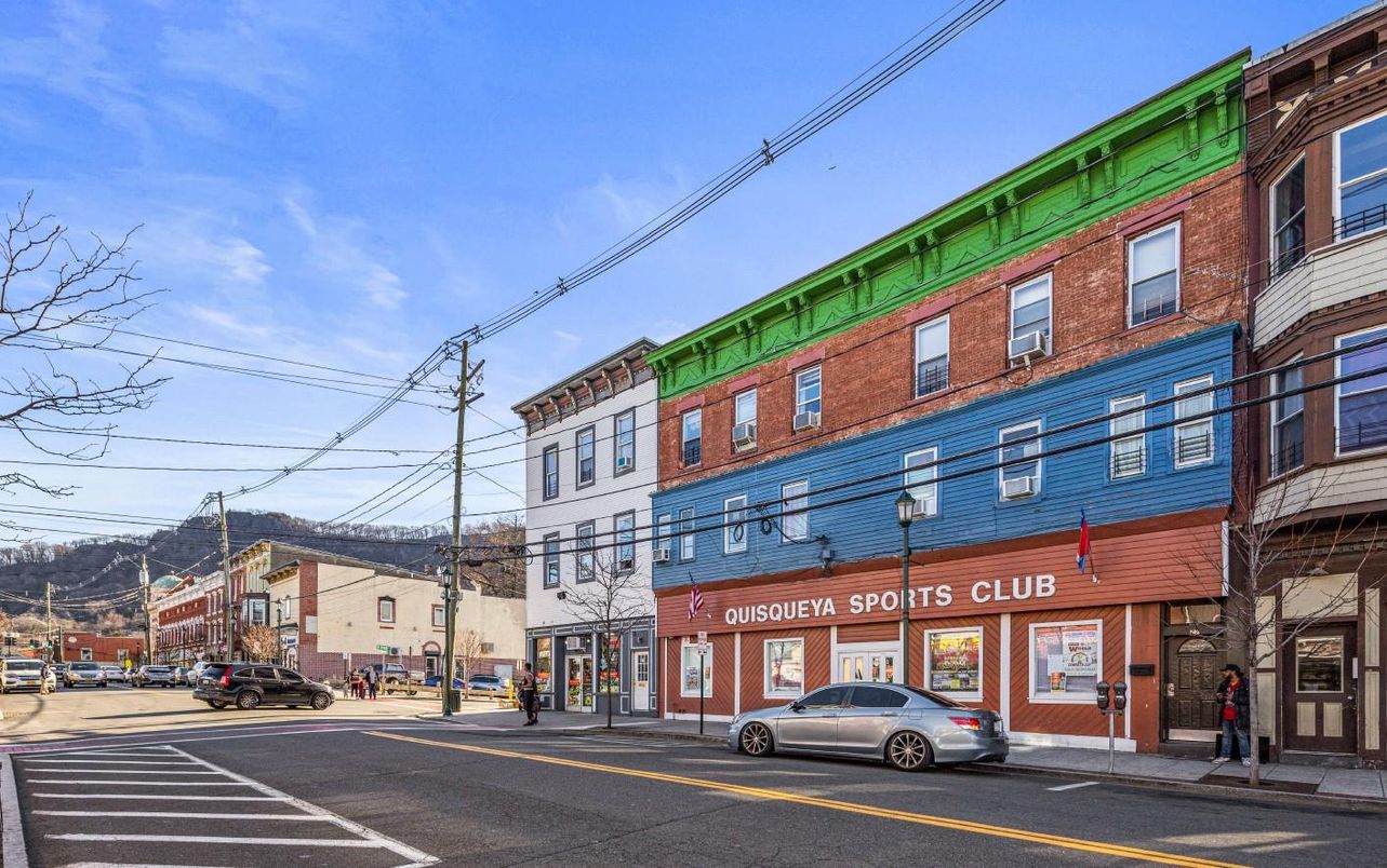 Exterior, Facade, Chicago School
