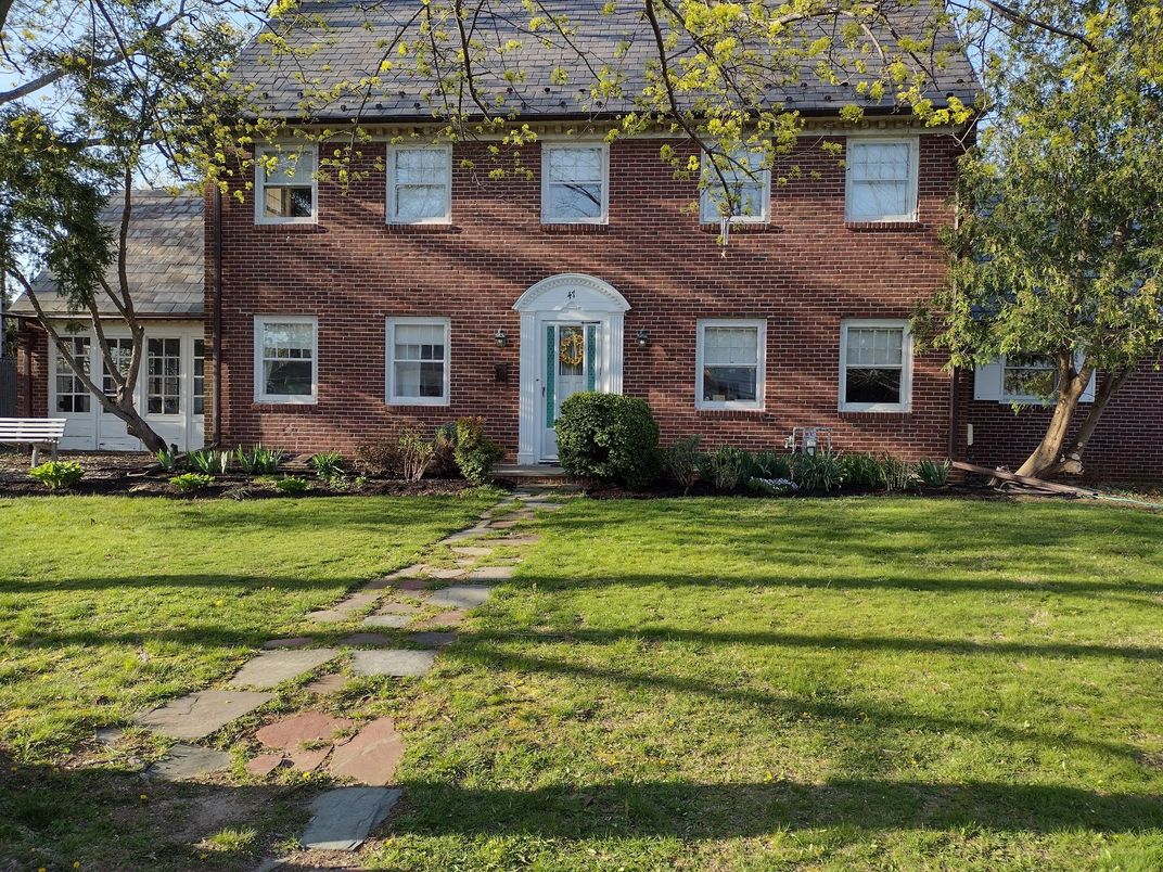 Exterior, Facade, Brick Facade, Georgian