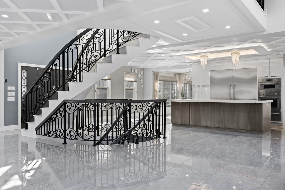 Chandelier, Interior, Kitchen, Recessed Lighting, Stainless Steel Appliances