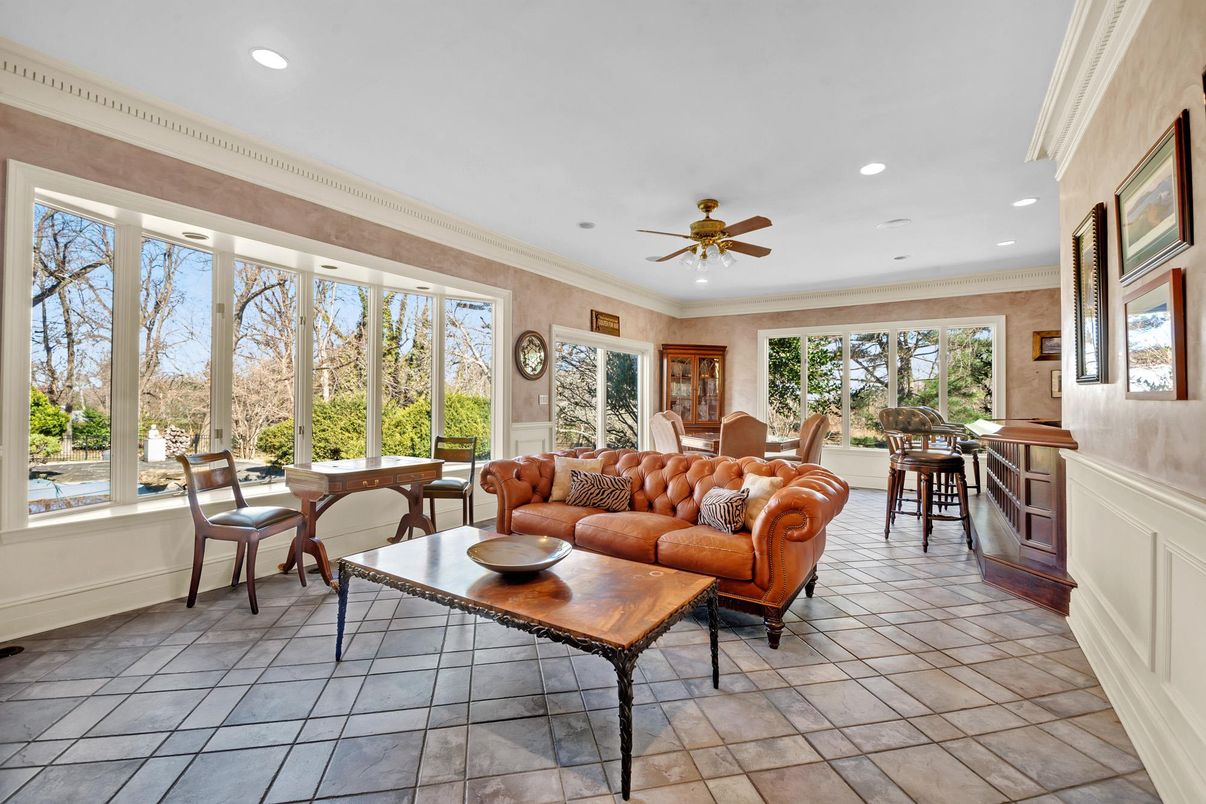 Dining room, Interior, Living room, Recessed Lighting