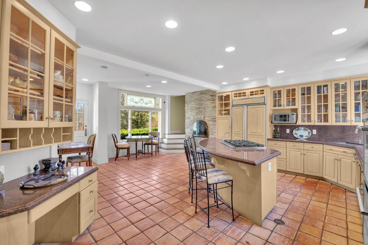 Dining room, Fireplace, Interior, Kitchen, Recessed Lighting