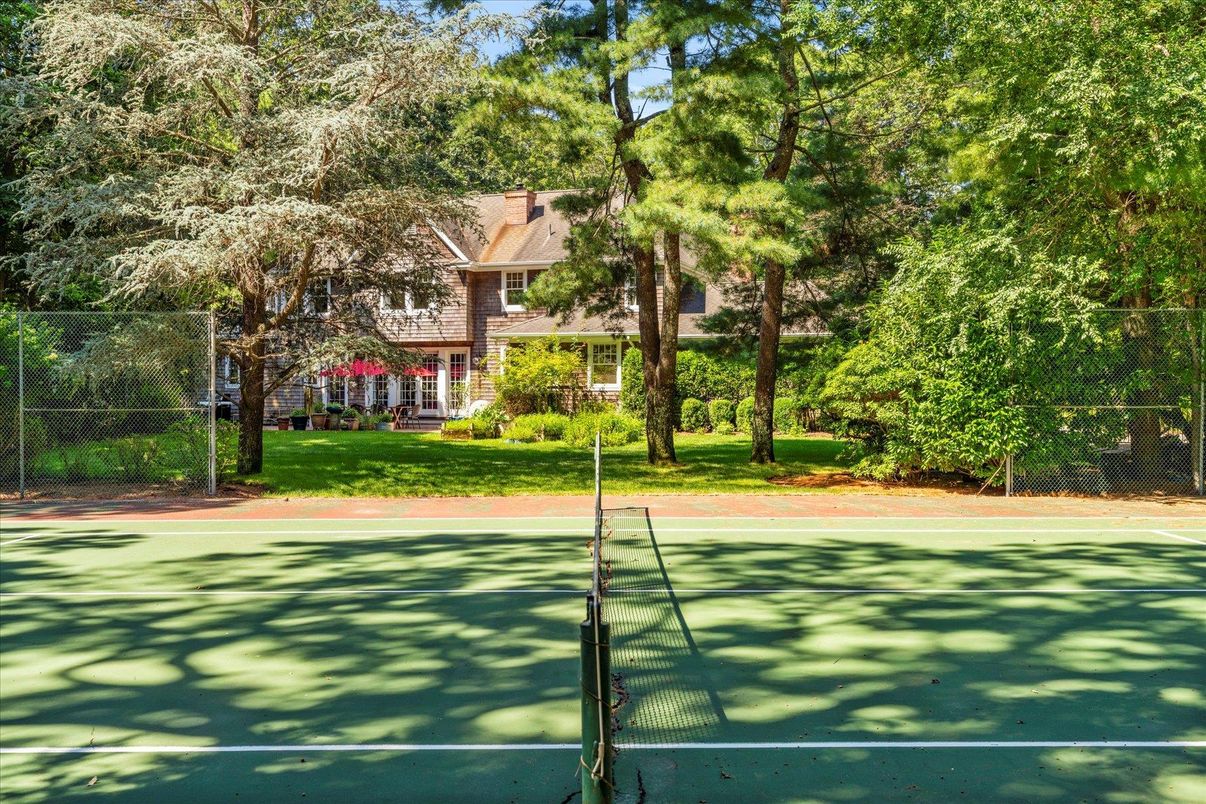 Exterior, Tennis Courts