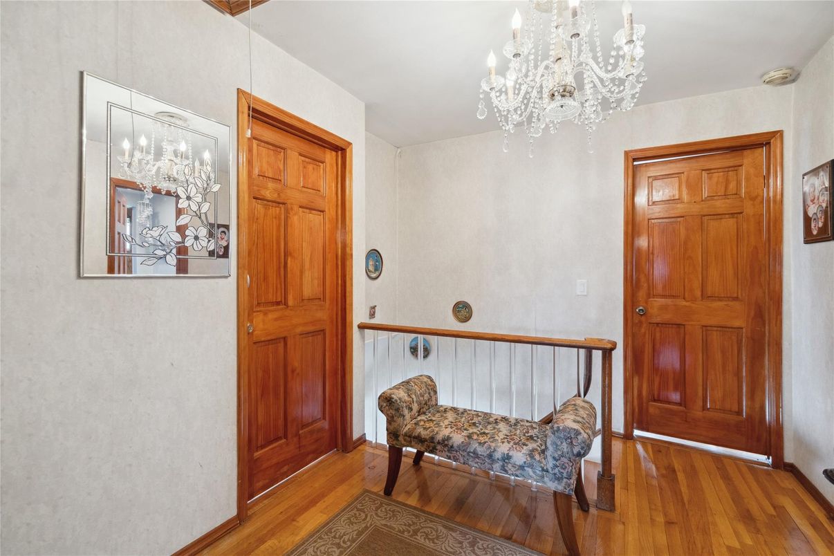 Chandelier, Interior, Wood Texture Flooring
