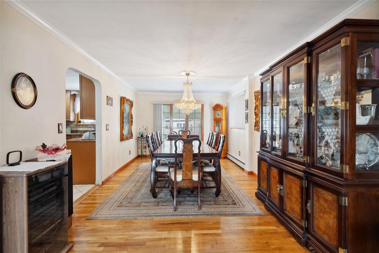 Chandelier, Dining room, Interior, Wood Texture Flooring