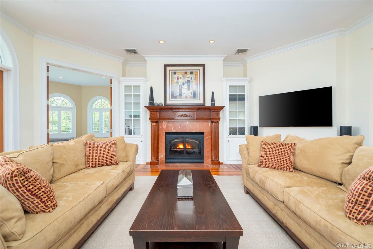 Fireplace, Interior, Living room, Recessed Lighting
