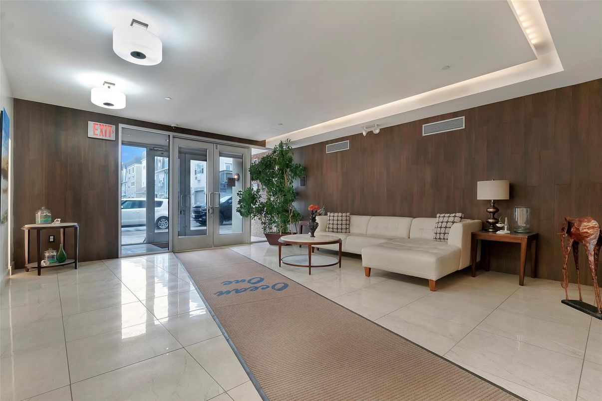 Interior, Living room, Recessed Lighting, Wooden Walls
