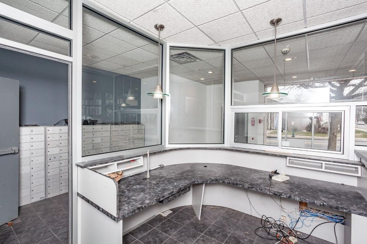 Bathroom, Interior, Pendant Lights, Recessed Lighting
