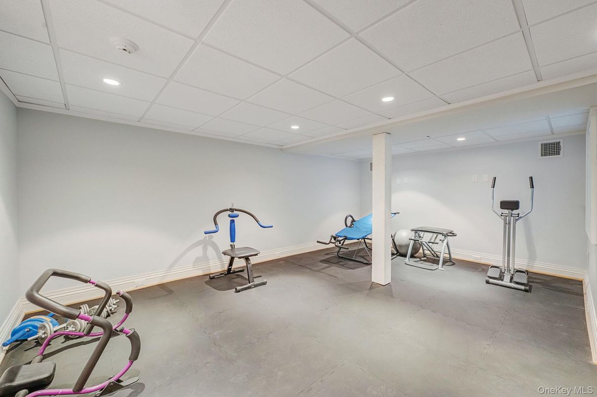 Fitness Equipment, Interior, Recessed Lighting