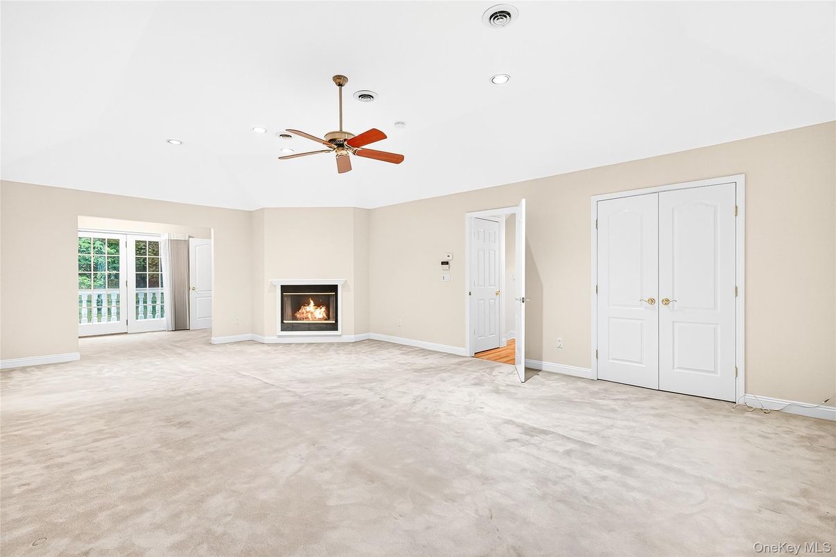 Empty room, Fireplace, Interior, Recessed Lighting
