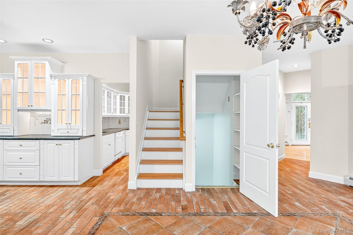 Chandelier, Interior, Kitchen, Recessed Lighting