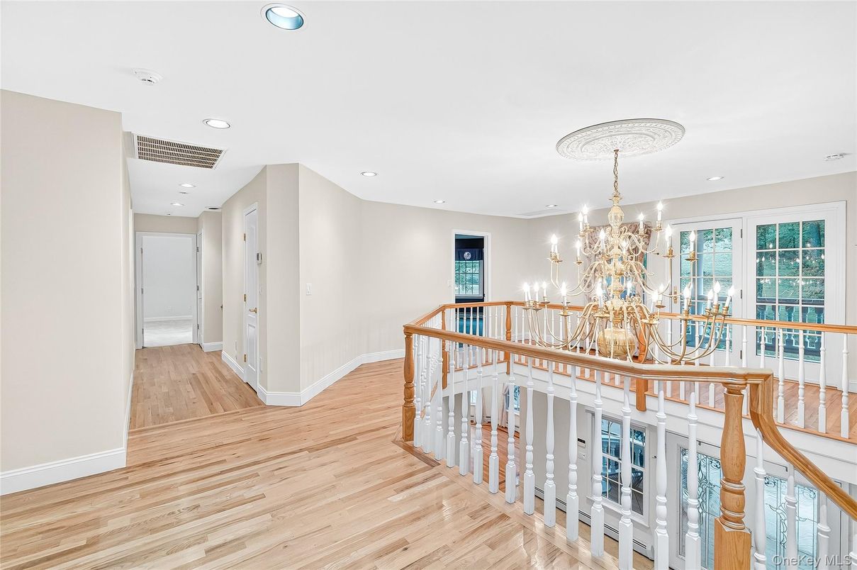 Chandelier, Interior, Recessed Lighting, Wood Texture Flooring