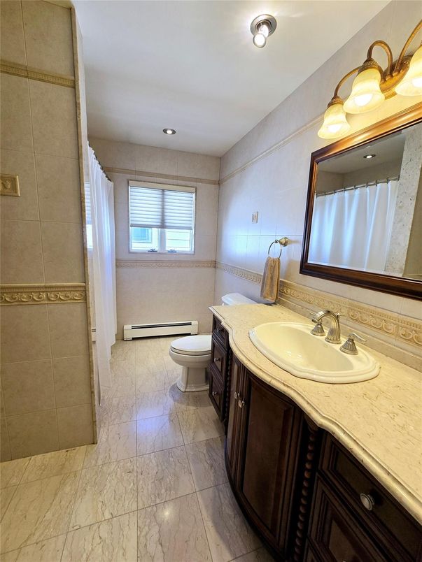 Bathroom, Interior, Marble, Recessed Lighting