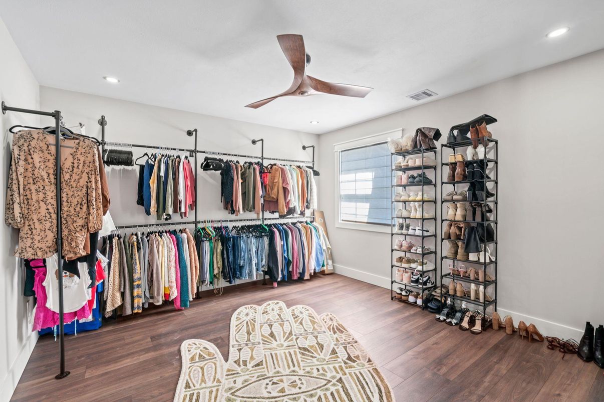 Interior, Recessed Lighting, Walk-in Closets, Wood Texture Flooring