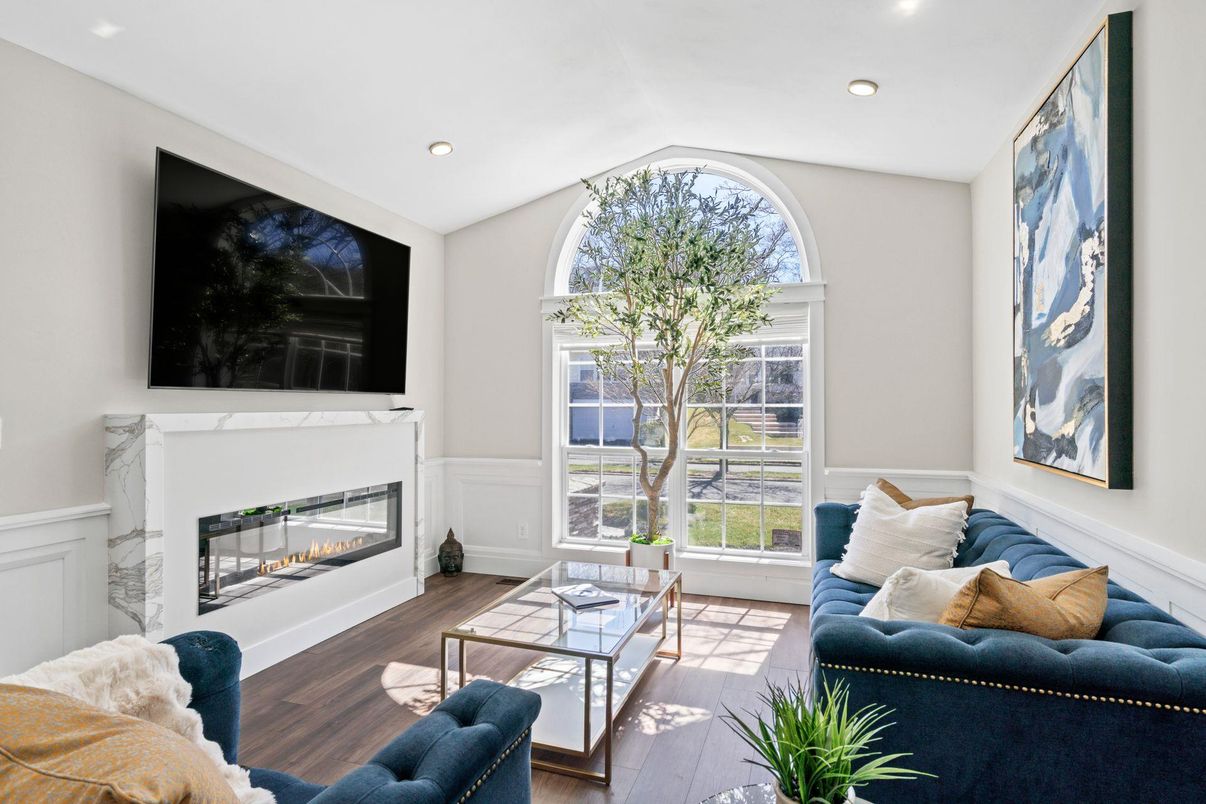 Fireplace, Interior, Living room, Recessed Lighting, Wood Texture Flooring