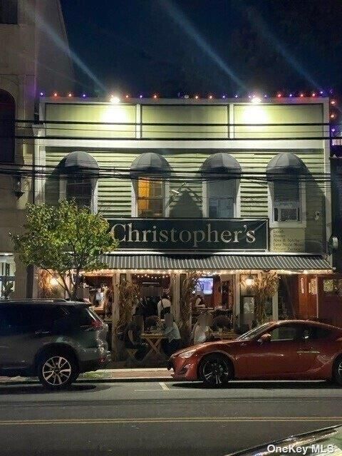 Exterior, Facade, Queen Anne Victorian