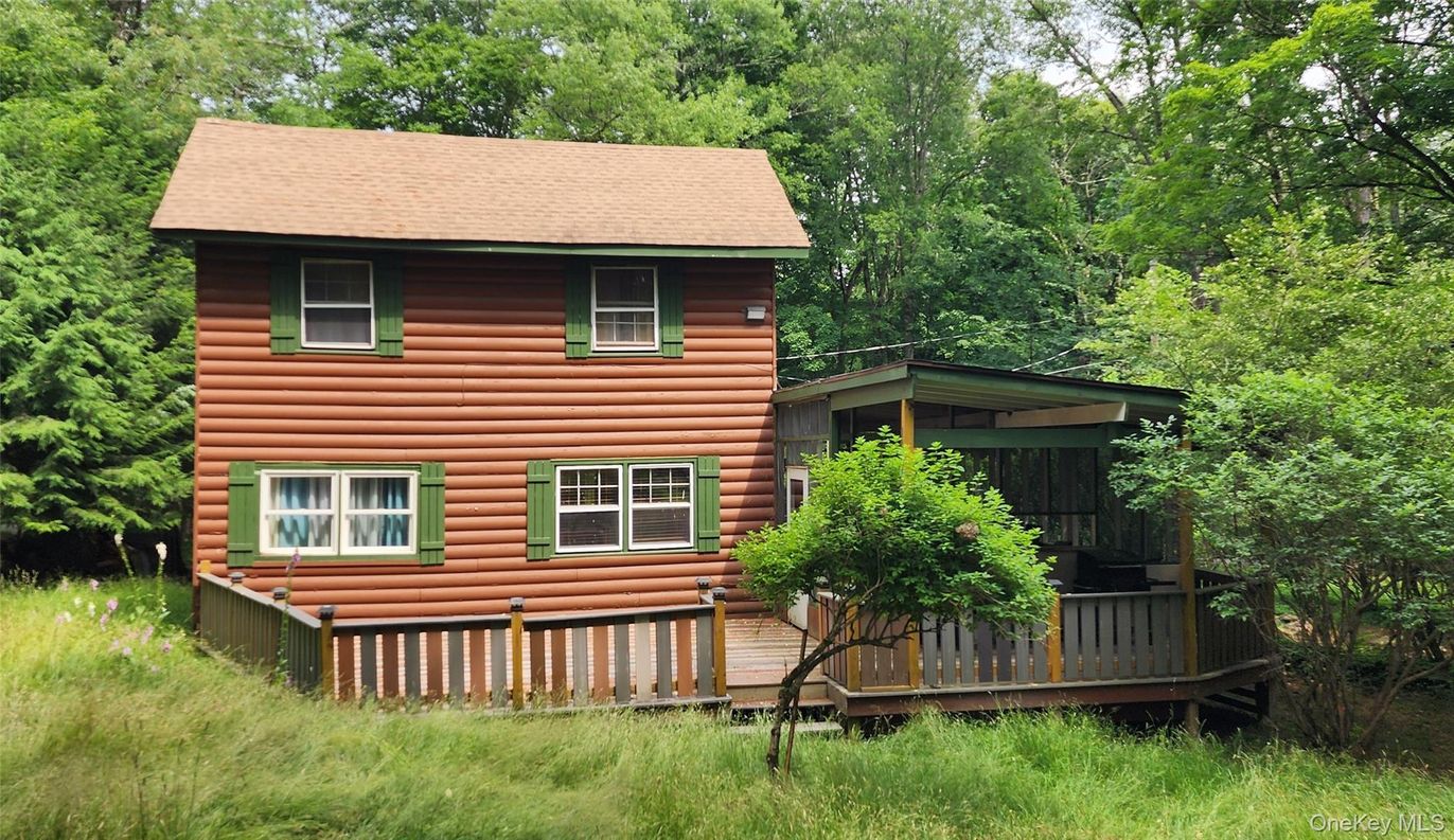 Backyard, Exterior, Facade, Log Home