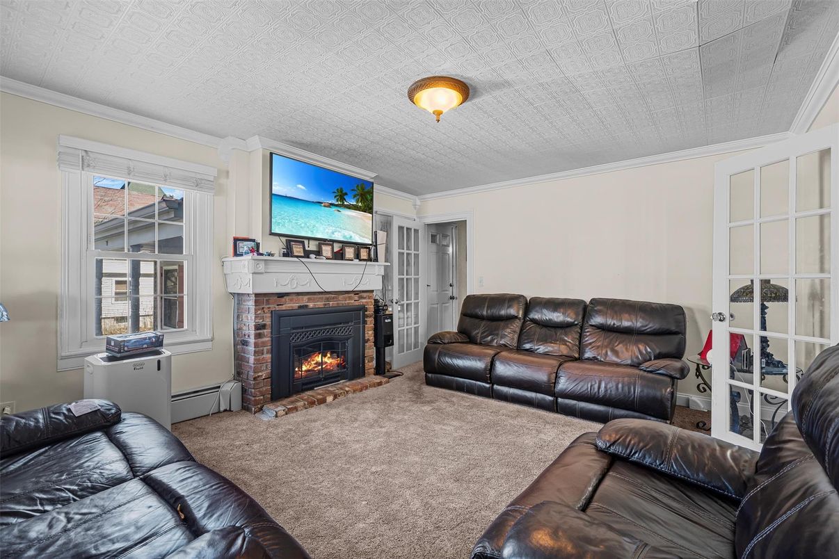 Fireplace, Interior, Living room