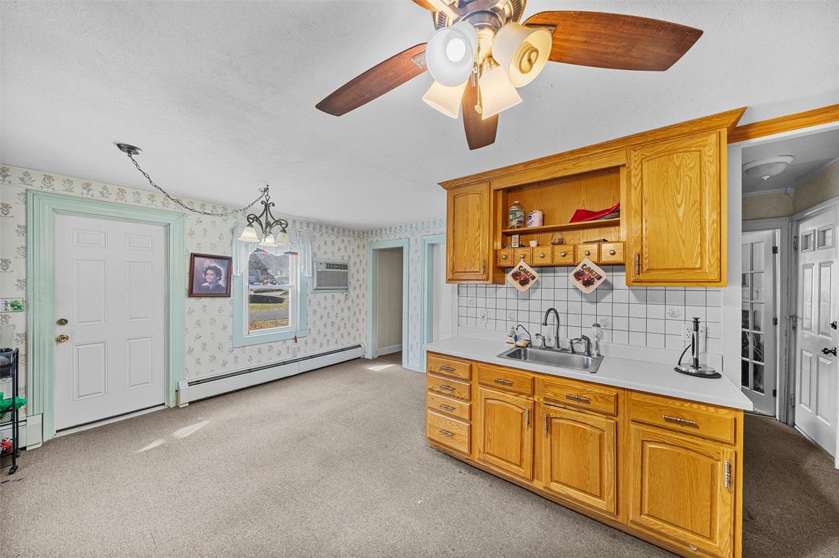 Interior, Kitchen, Pendant Lights