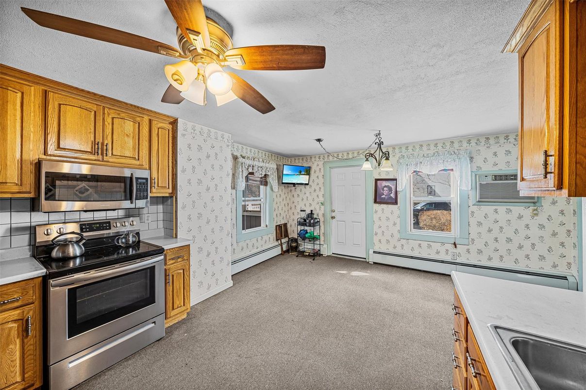 Interior, Kitchen, Stainless Steel Appliances