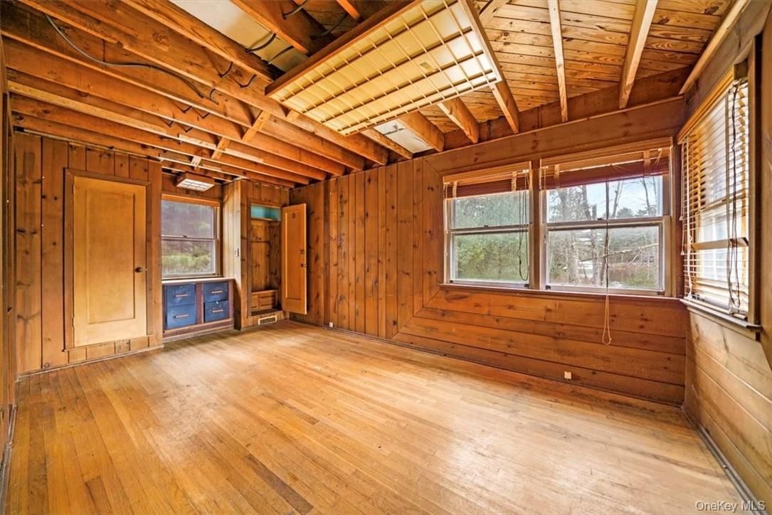Empty room, Interior, Wooden Beams, Wooden Ceilings, Wood Texture Flooring, Wooden Walls