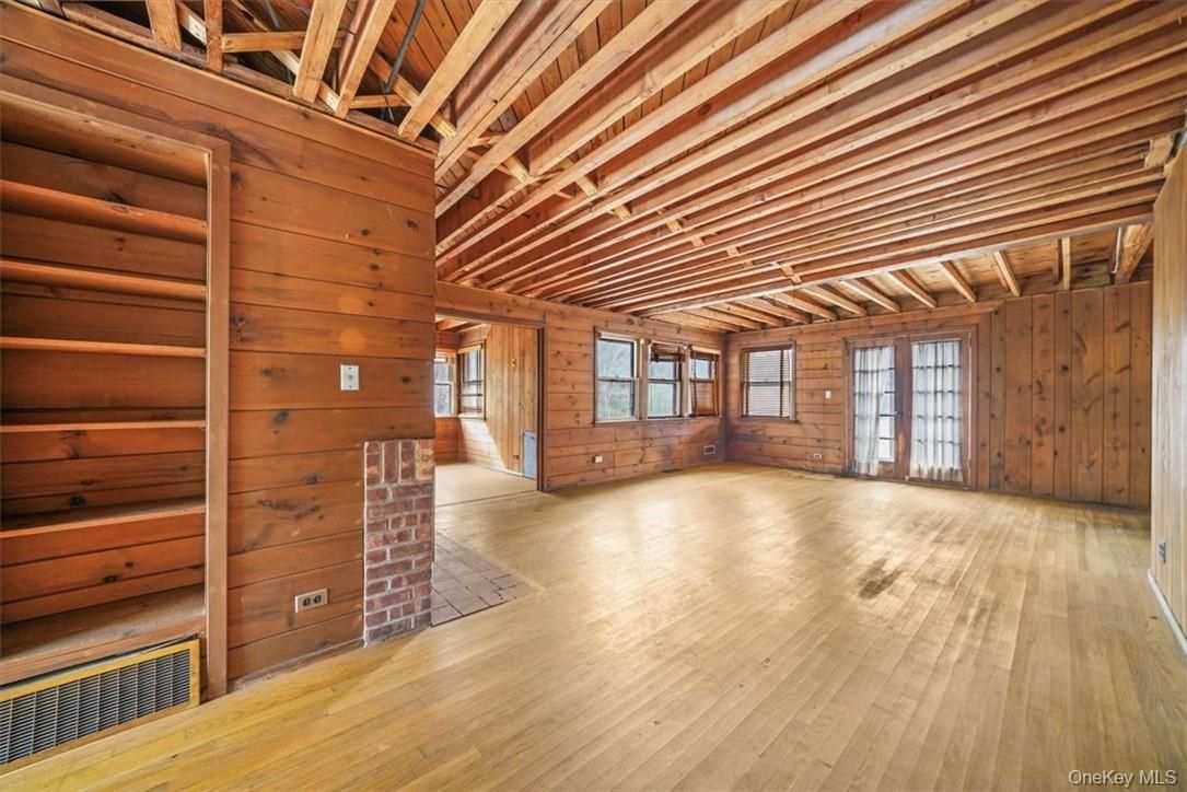 Empty room, Interior, Wooden Beams, Wooden Ceilings, Wood Texture Flooring, Wooden Walls