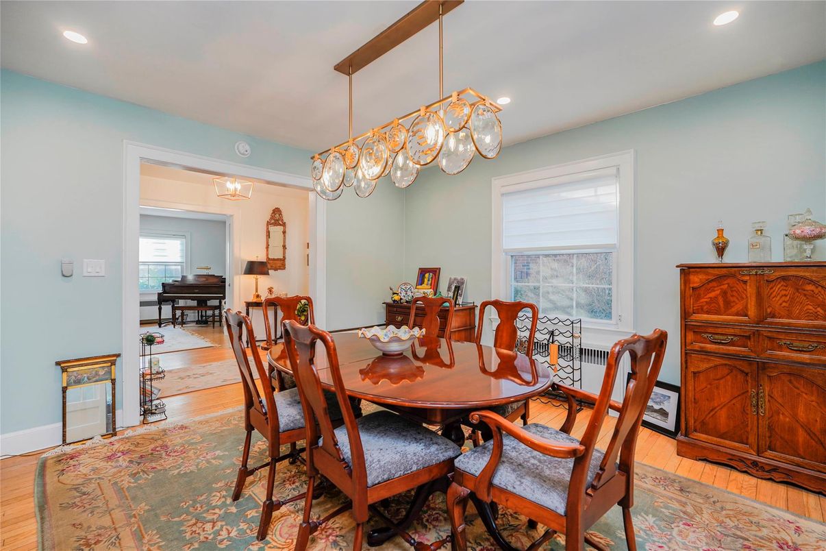 Dining room, Interior, Pendant Lights, Recessed Lighting, Wood Texture Flooring