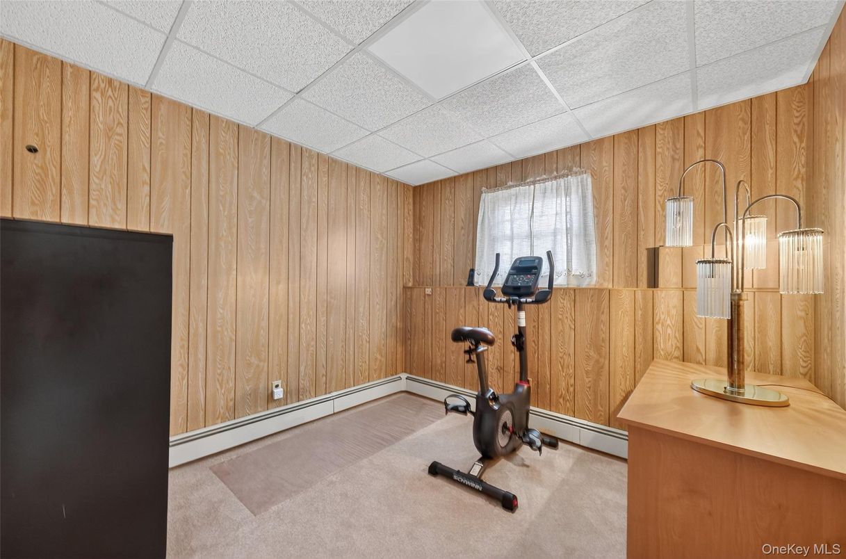 Fitness Equipment, Interior, Wooden Walls