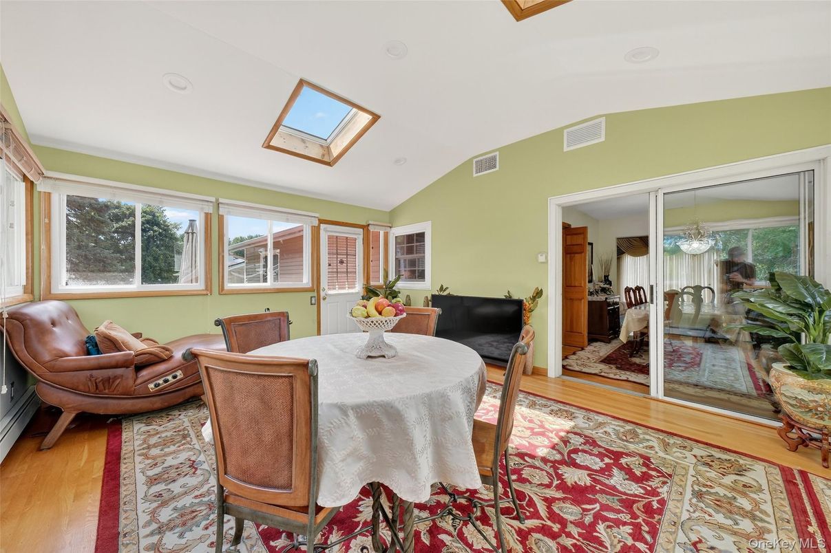 Dining room, Interior, Wood Texture Flooring