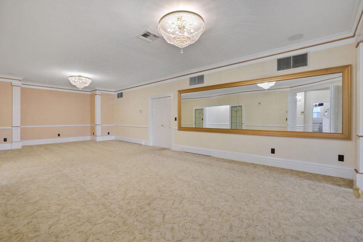 Chandelier, Empty room, Interior