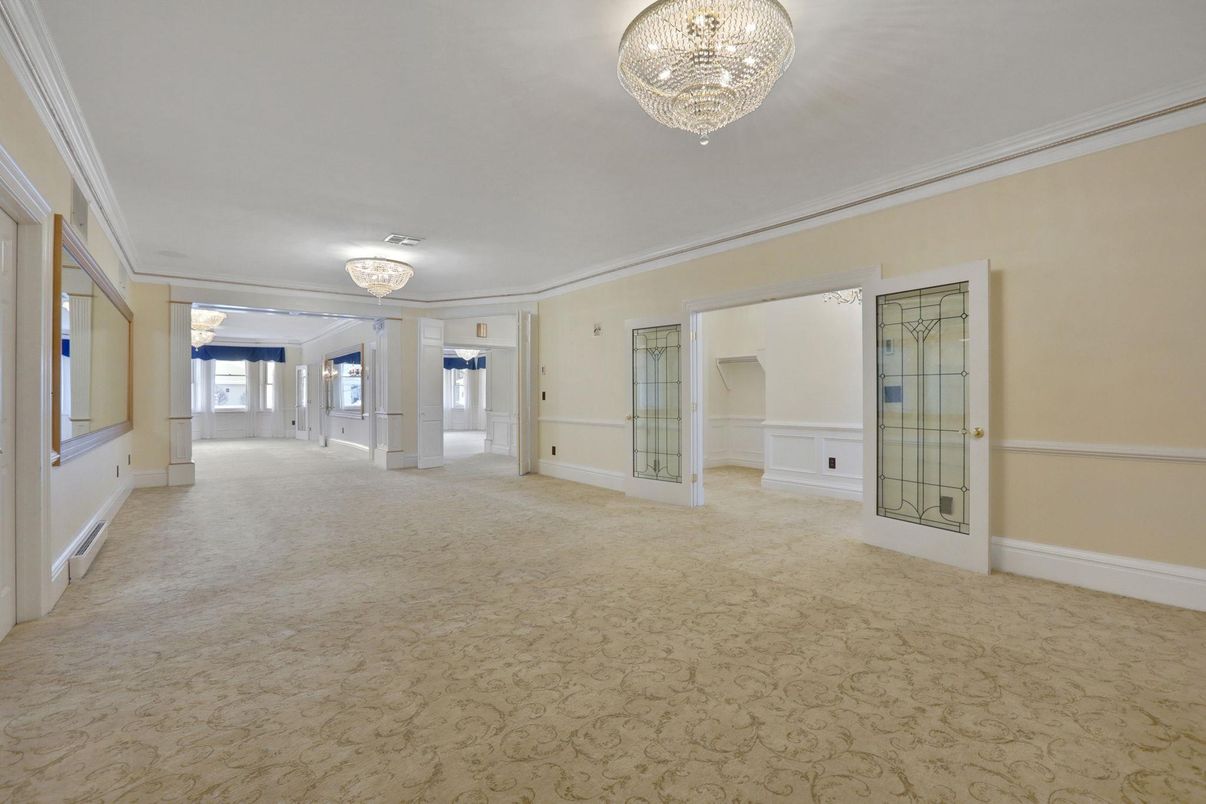 Chandelier, Empty room, Interior