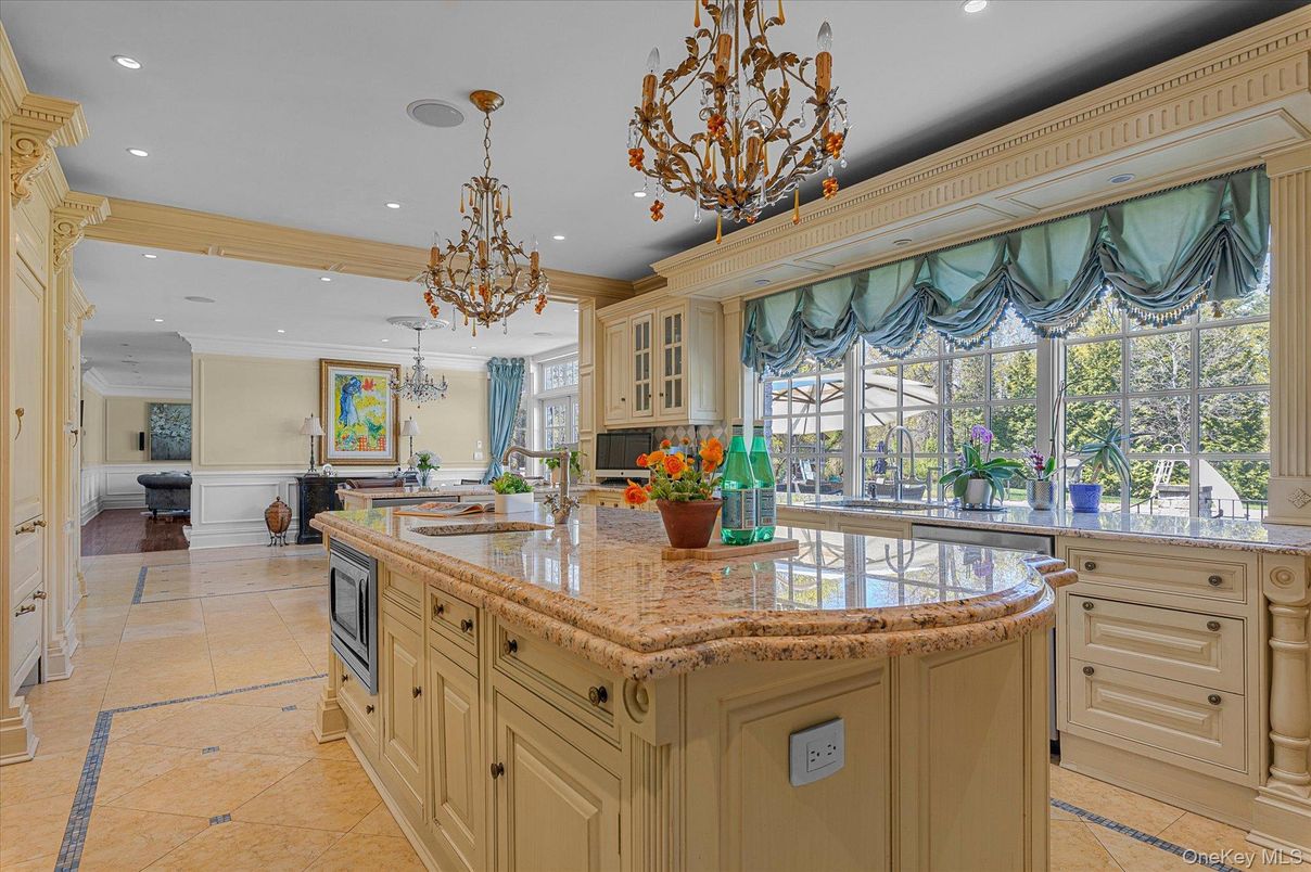 Chandelier, Interior, Kitchen, Pendant Lights, Recessed Lighting