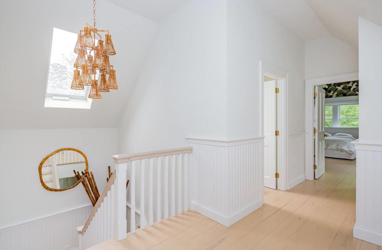 Chandelier, Interior, Wood Texture Flooring