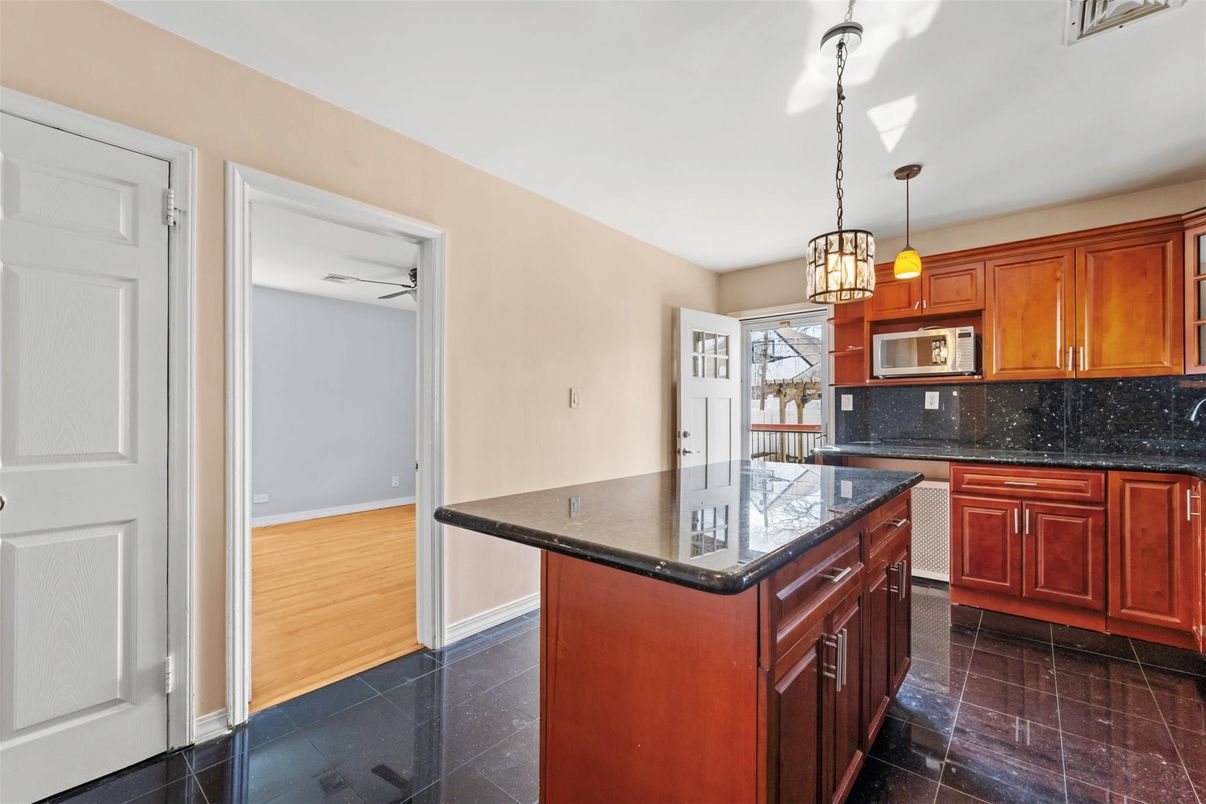 Interior, Kitchen, Pendant Lights, Wood Texture Flooring