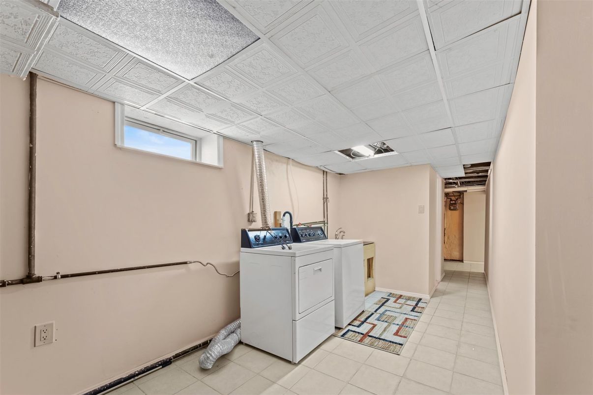 Interior, Washer