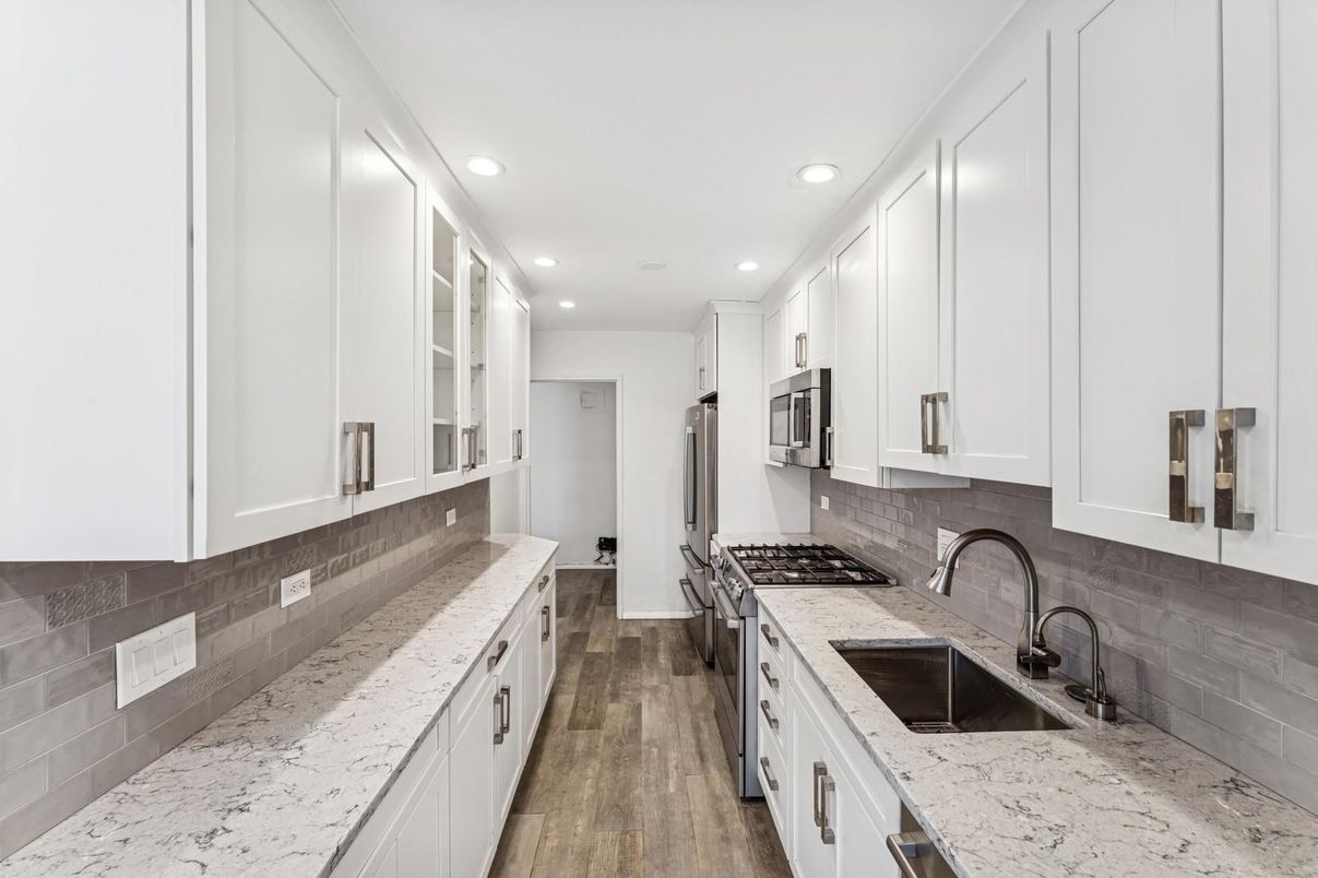 Interior, Kitchen, Recessed Lighting, Wood Texture Flooring