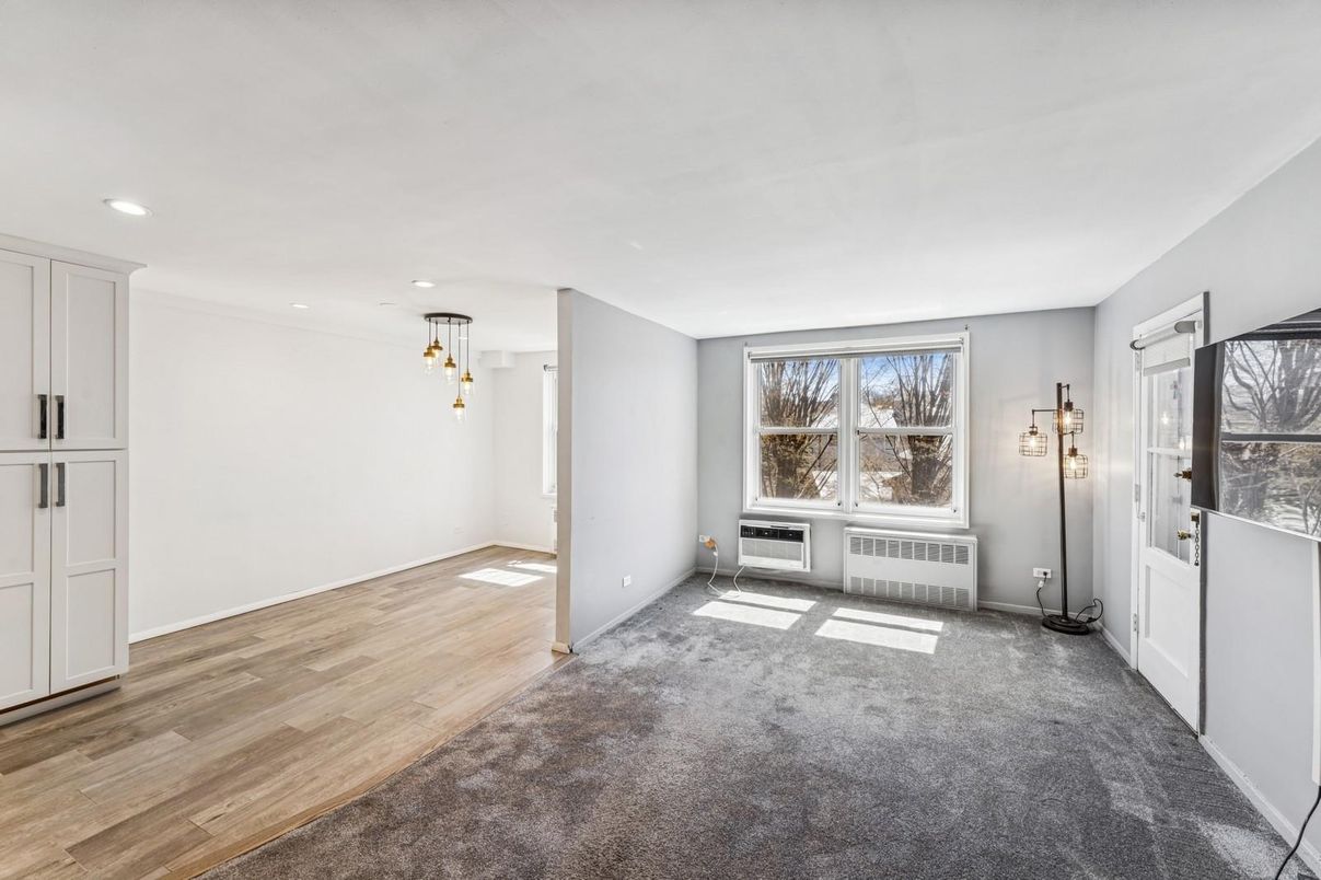 Empty room, Interior, Pendant Lights, Recessed Lighting, Wood Texture Flooring