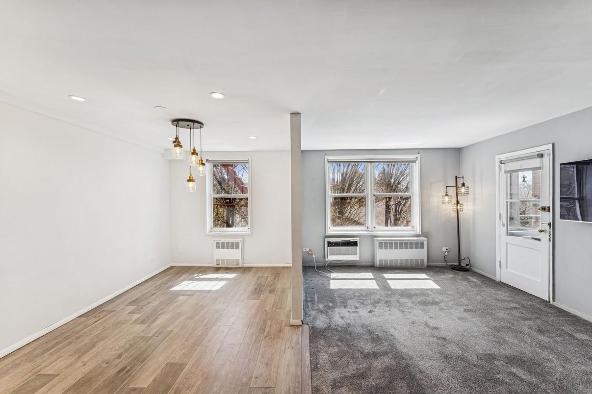 Empty room, Interior, Pendant Lights, Recessed Lighting, Wood Texture Flooring