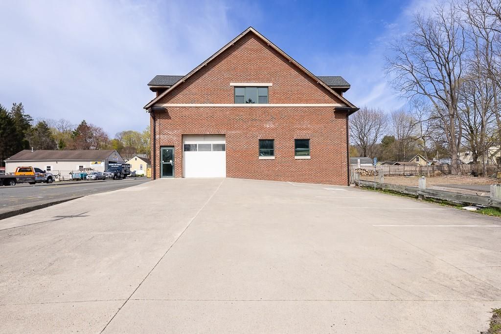 Attached, Exterior, Facade, Brick Facade, Brick Traditional