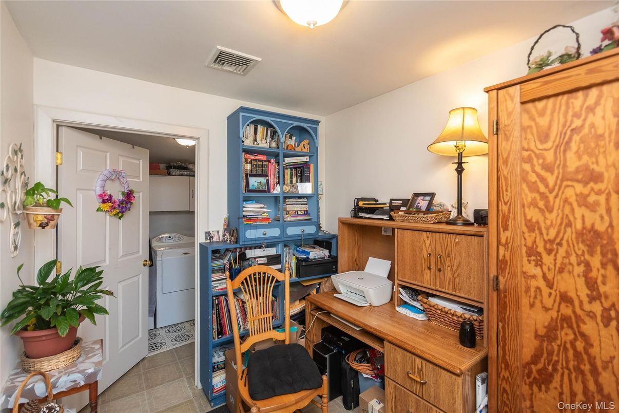 Home Office, Interior, Washer