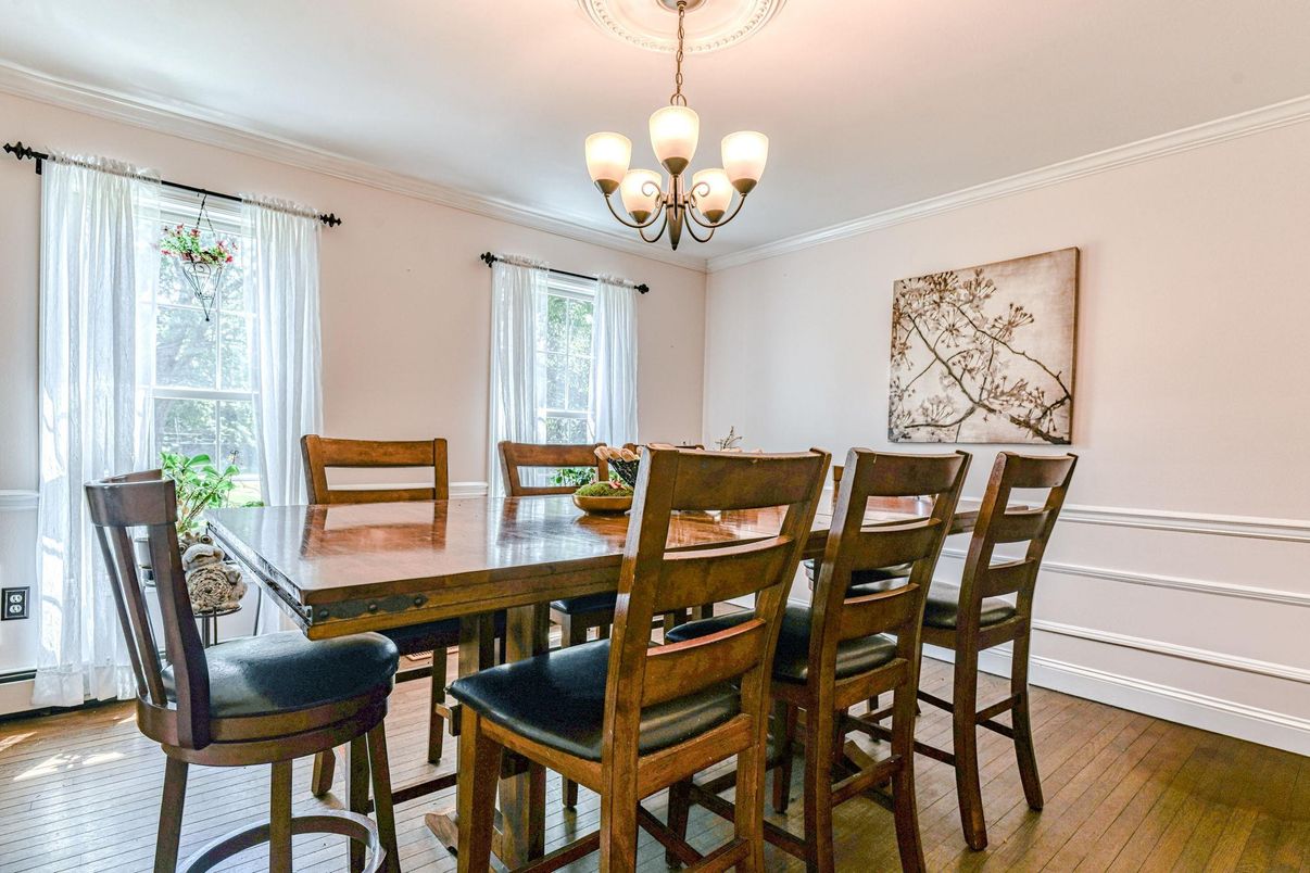 Chandelier, Dining room, Interior, Wood Texture Flooring